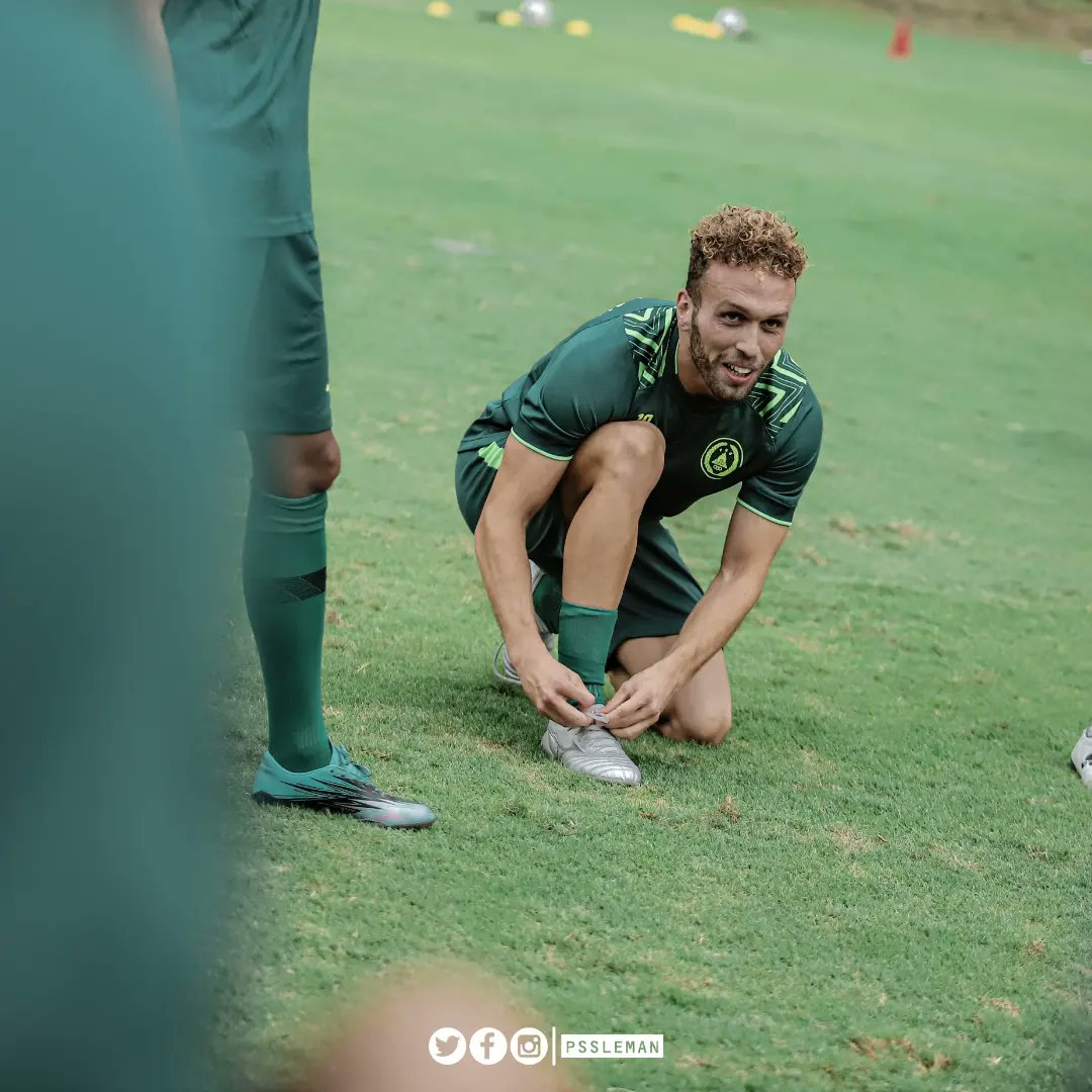 Muka-muka "baru" yang bergabung di sesi latihan sore tadi ✊🟢

#PSS #UnityForOurGlory