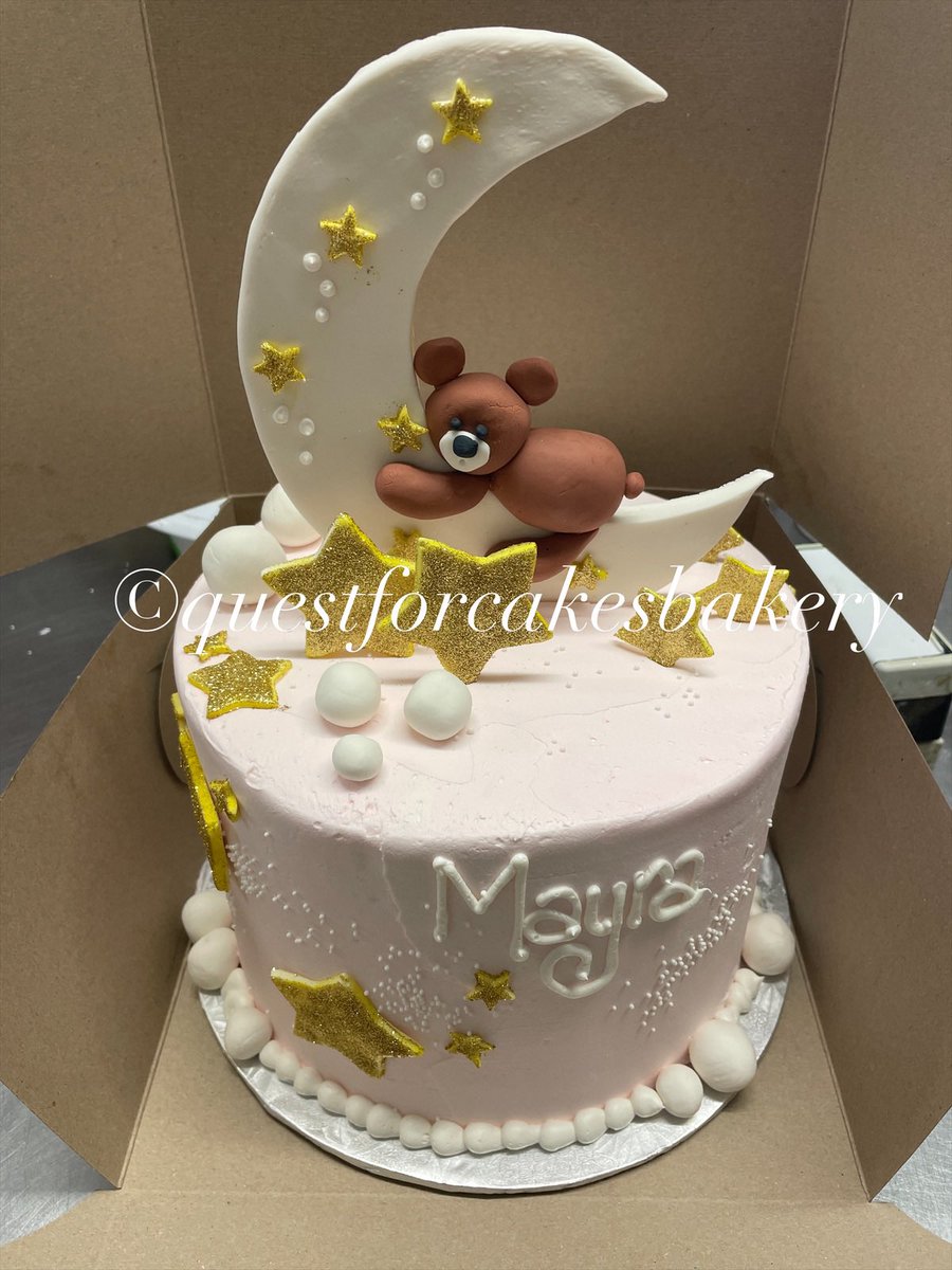 thequestbakery's tweet photo. What a great weekend filled with some amazing designs.
Birthday, baby showers, bachelorette, baptism, communions, confirmations, graduation and more.
#graduation #sugarcookies #nutfree #treenutfree #orangevilleontario #fondantaccents #birthdaycakes #confirmationcakes https://t.co/EzpuZK2zrM