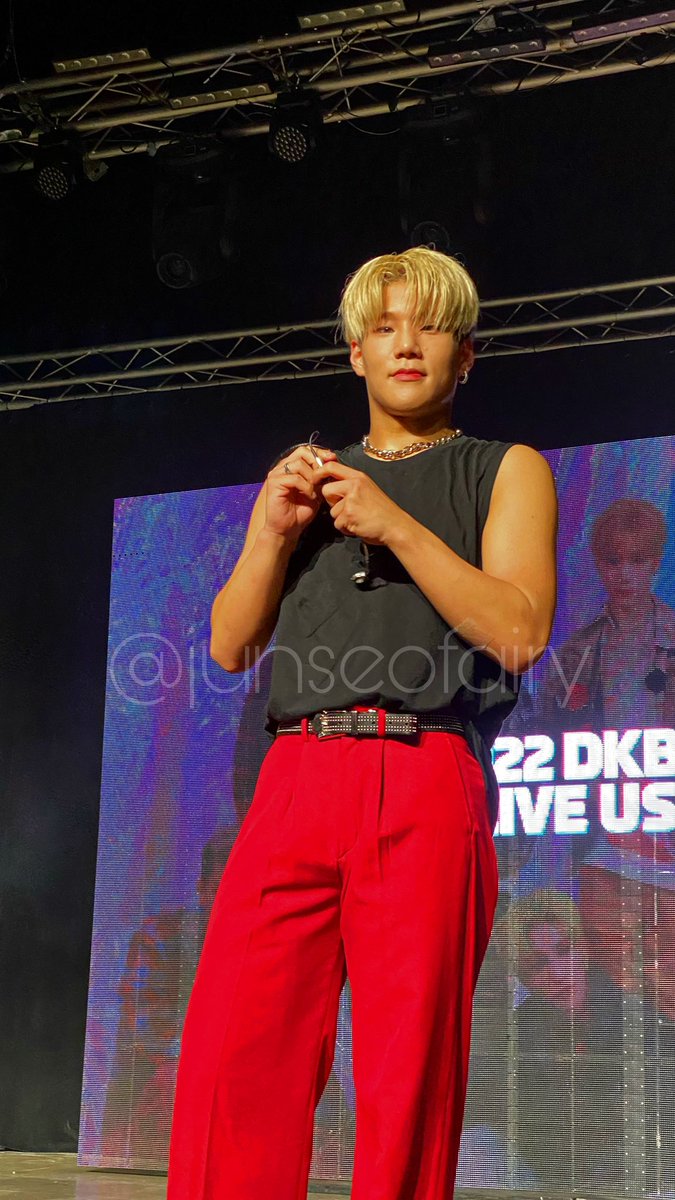 yeosangfaerie's tweet photo. plz this picture i took of junseo <3 i miss my boy π @DKB_BRAVE #DKBinDAL #DKB #JUNSEO https://t.co/vrJi9hqF1U