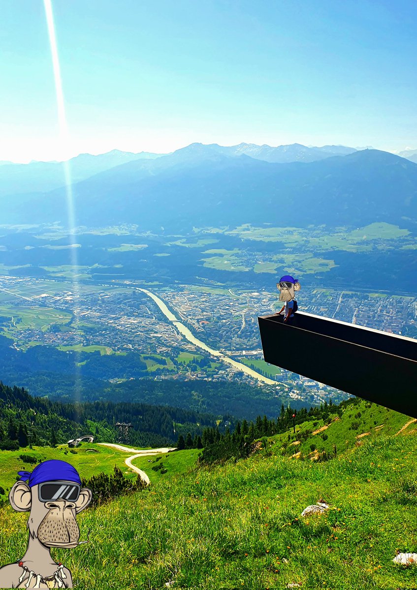 Ape on the way to the top of  #innsbruck #Austria ⛰️🇦🇹it's going high up like our community @BASC_DAO 

#apearoundtheworld #basc #nordkette #community #NFTCommunity #hiking #sundayvibes