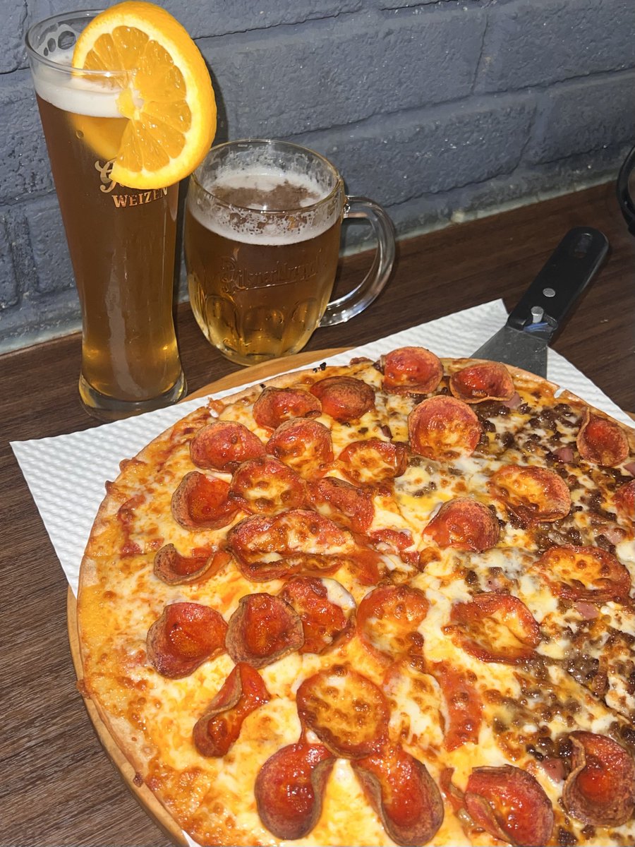 jdon_seunghyub's tweet photo. 오늘도 참 좋았다 ૮₍ ୨୧ >◡< ₎💛

📍S.CAF &amp; 보니스피자펍 🍕🍻

#승짱JMT니까먹어봐
#회승아_만들수있니_집밥요정 https://t.co/Desk77N6Nu