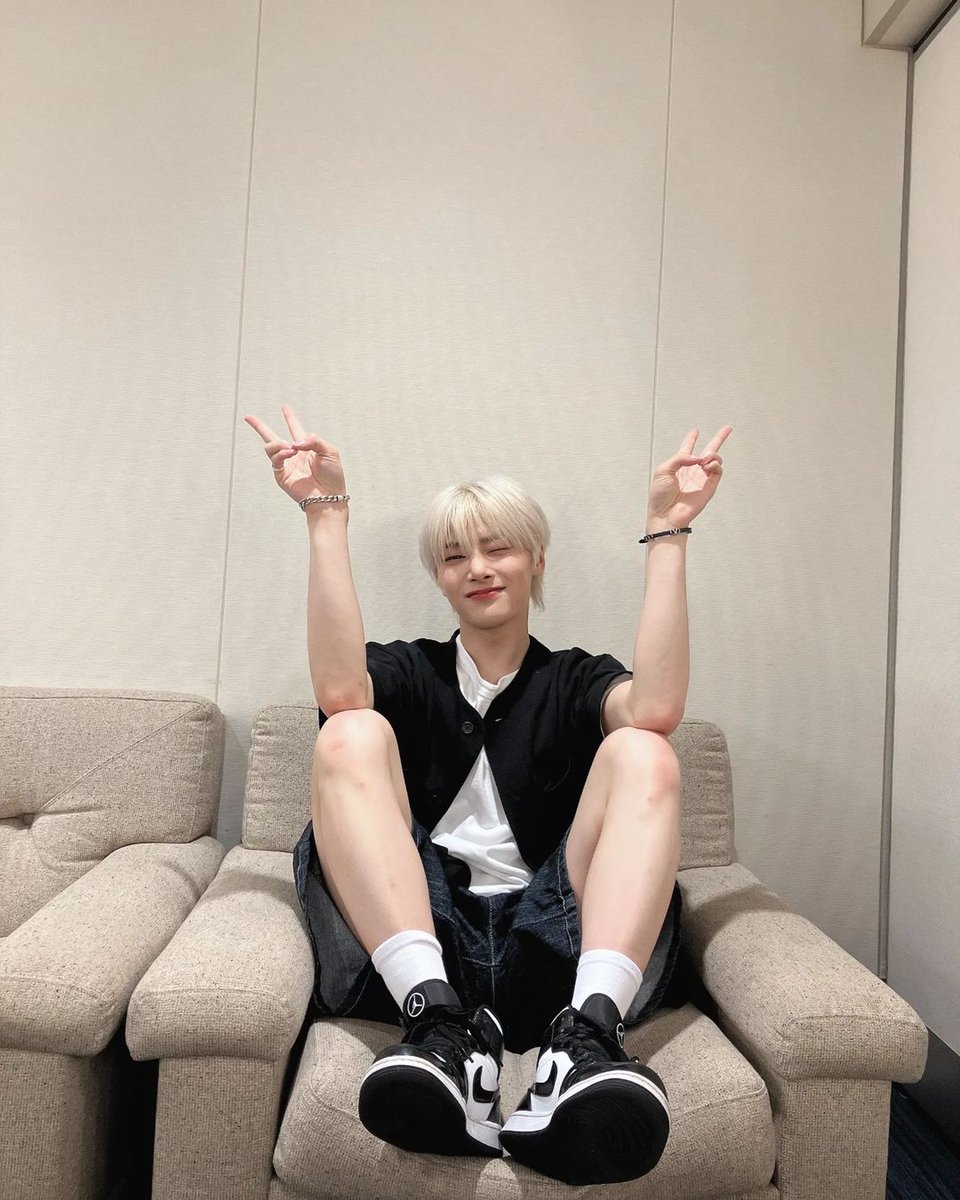 yjnbbl's tweet photo. [📸] 220619 IG UPDATE 2/3 https://t.co/BmY1vPMWED