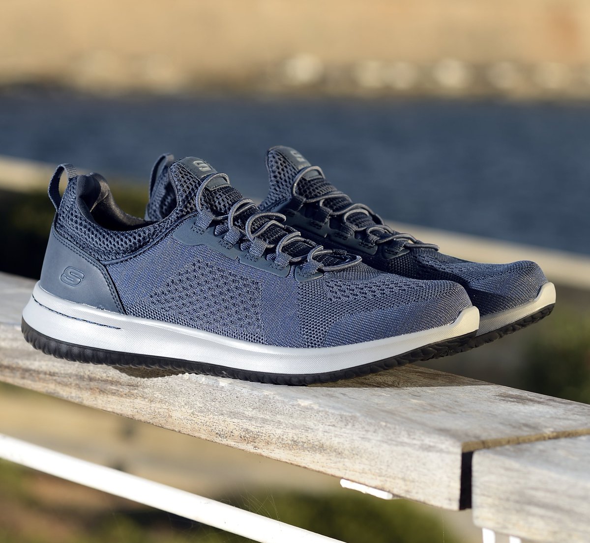 SkechersIndia's tweet photo. Comfortable, flexible and stylish. What more can you need? 

#Delson #MenStyle #SkechersIndia https://t.co/3qjN8nLb1c
