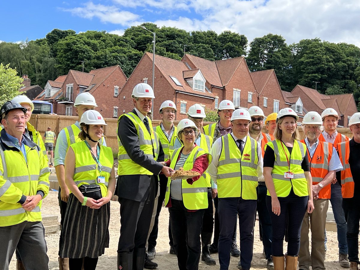 Paula Strachan_BHG tweet media