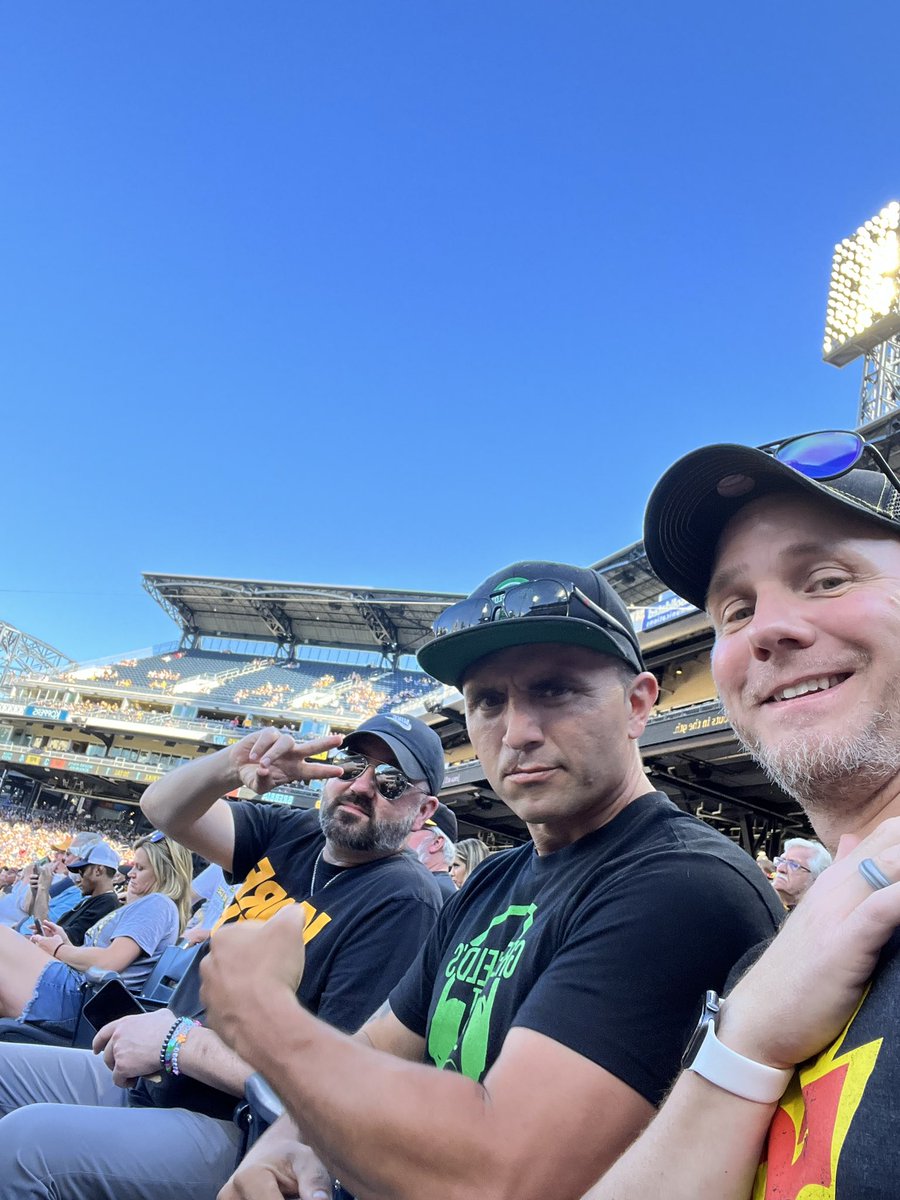 jrmnlucas's tweet photo. Fun day with @zbird4135 & Jack from @greenfieldpod @ the Bucco game! Thanks to @DVERADIO , @DVERandy @dveBillCrawford https://t.co/Gg8i7riljO