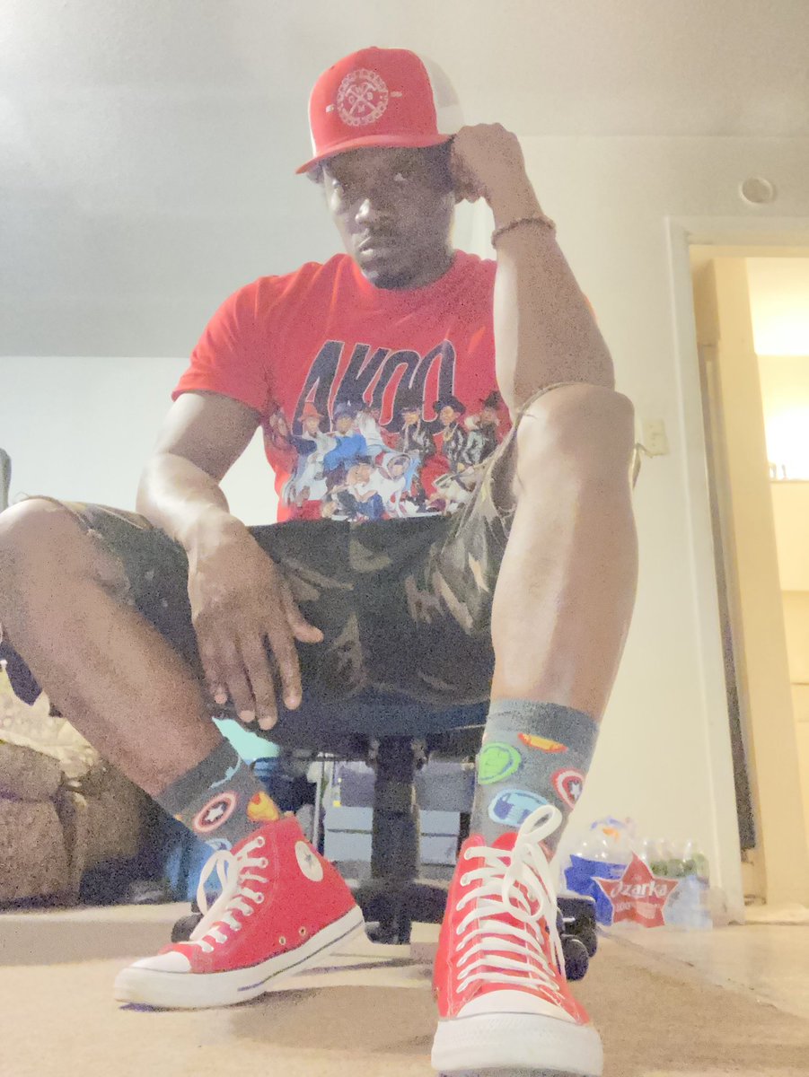 p_intergalactic's tweet photo. The price of notoriety, has to be paid with seclusion to sustain its strength #supremebeing https://t.co/df4PbaPXXs