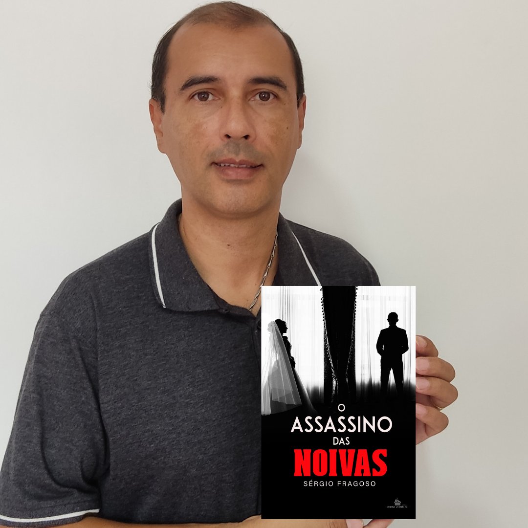 sergiofragoso77's tweet photo. Meu livro está em pré-venda já tem uma semana, mas vi que não consegui vender nenhum até agora. Sei que as coisas estão difíceis para muita gente, mas agradeço a quem puder ao menos ajudar compartilhando 🥰 https://t.co/01IJR8TjB8