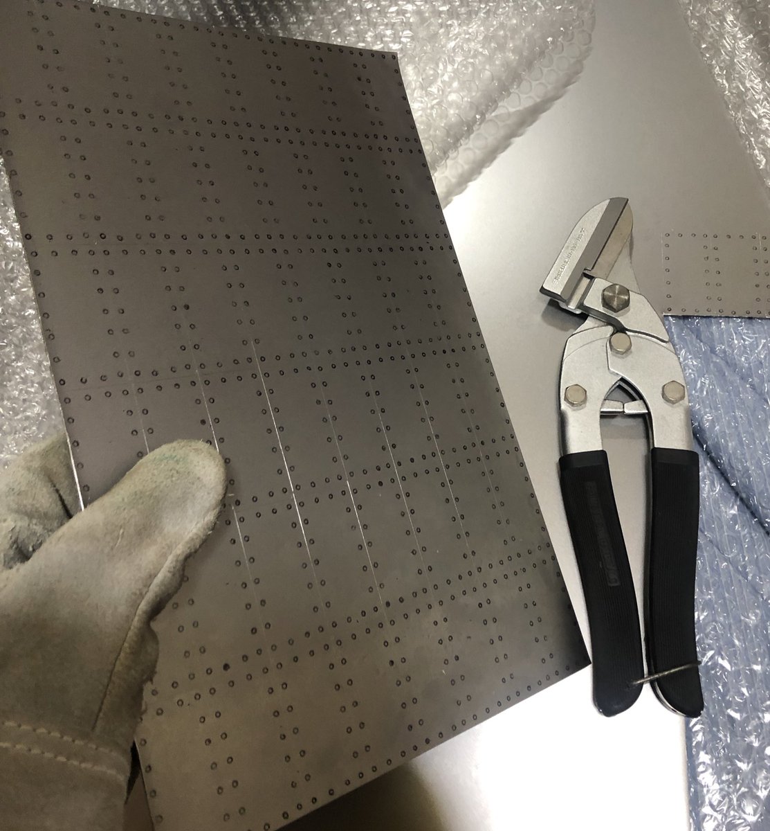 kokutenkyou's tweet photo. テスキーUは鉄板工作の神器。 https://t.co/7QN8uY9wsA
