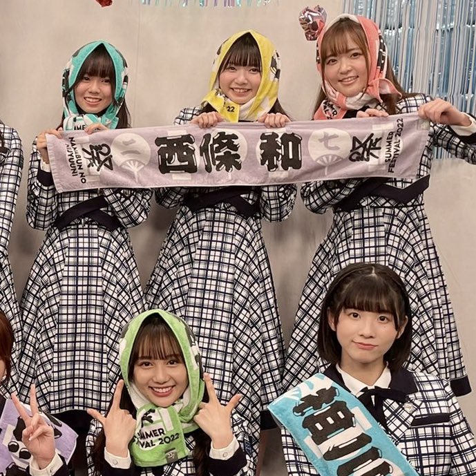 少し早めの誕生日プレゼントということでハギタカさんからトートバッグを頂きました🎁
イラストはのんぴーさんに描いていただきました😭✨
思ってた以上に大きくて丈夫なので、驚いております(語彙力)
ありがとうございました🙏