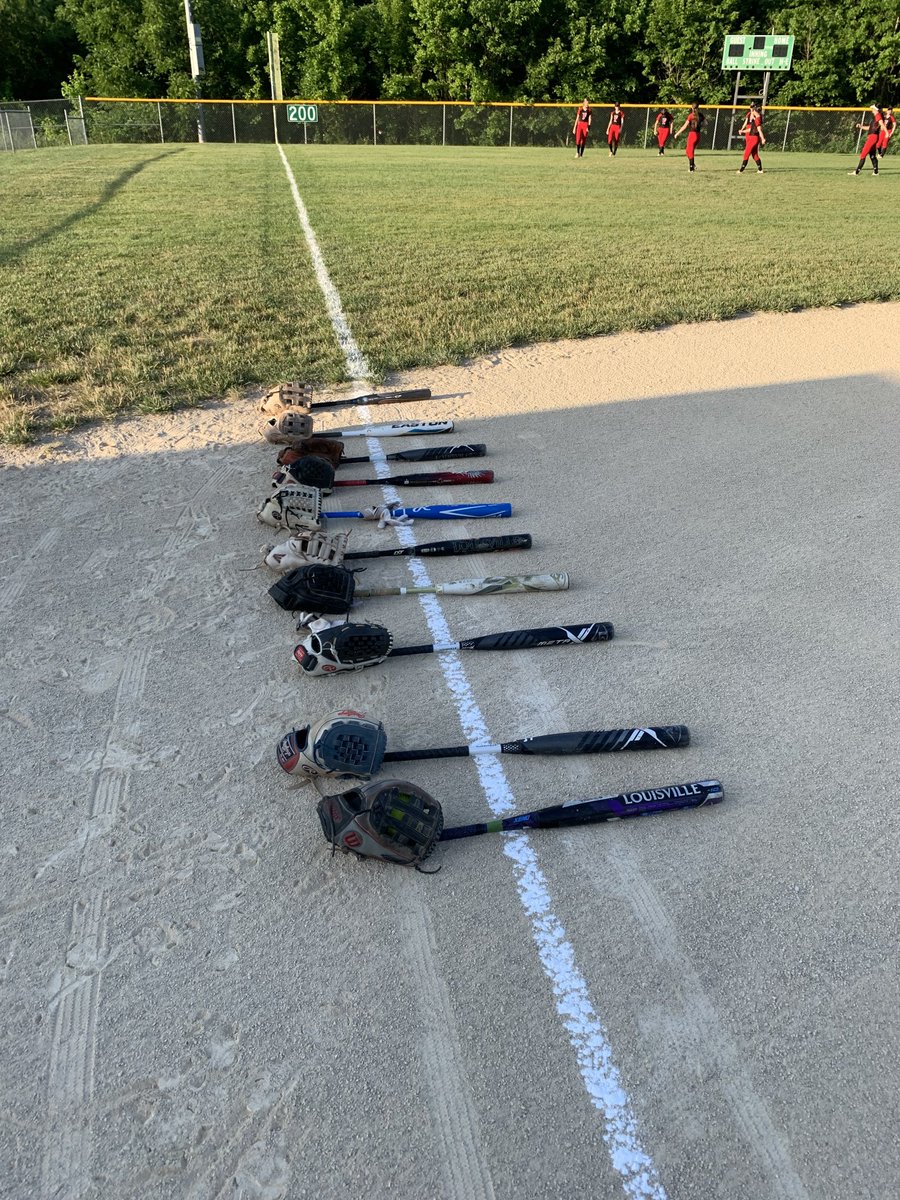 GaleBricker's tweet photo. The last out of state tournament for the majority of our girls. It’s been a great ride and wouldn’t trade it in for anything! 🥎🧨#FCNation #FCStrong #SistersForLife https://t.co/nojkCvZEPI