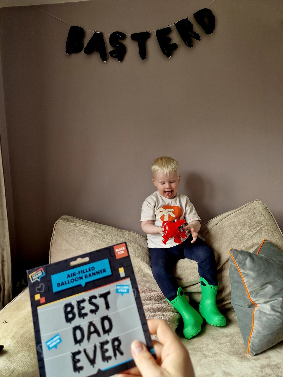 I think he did the banner wrong

#FathersDay