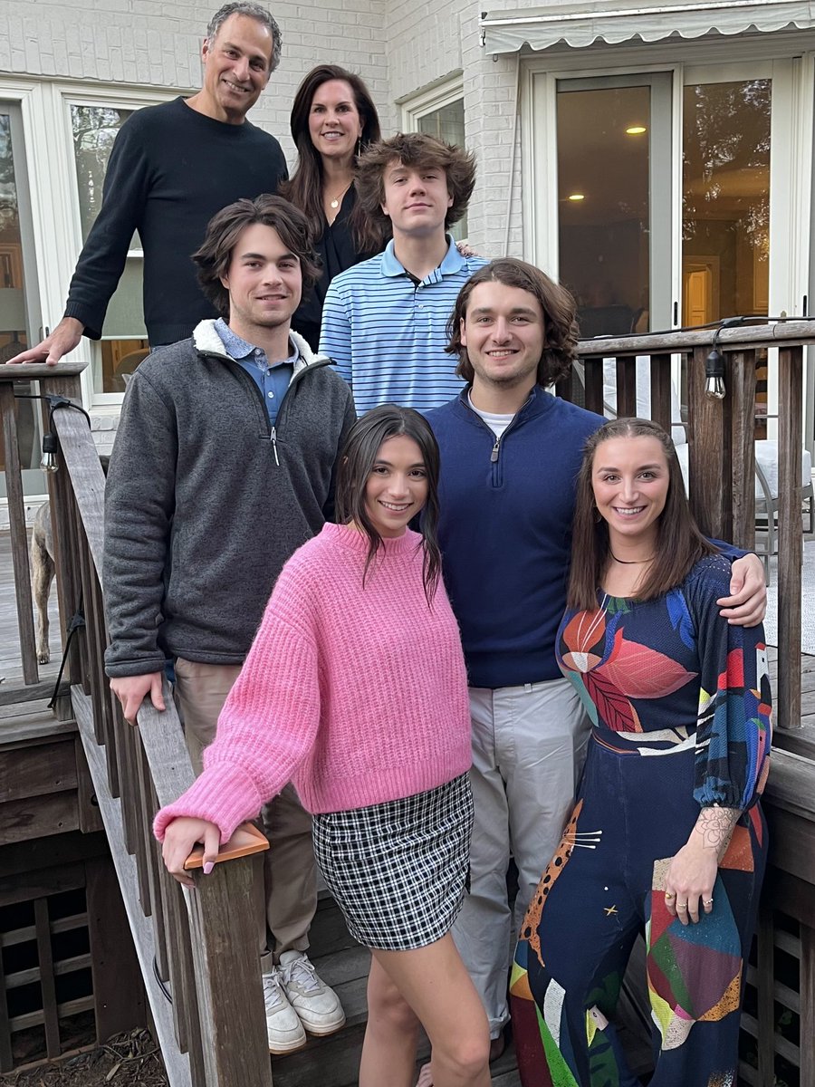 aplep's tweet image. I’ve been off Twitter for about 2 years!  I suspect I haven’t been missed but figured Father’s Day was a good day to return and express gratitude for good health and fabulous children, 3 of my own and 2 studs in the back that I picked up along the way!  All a joy!