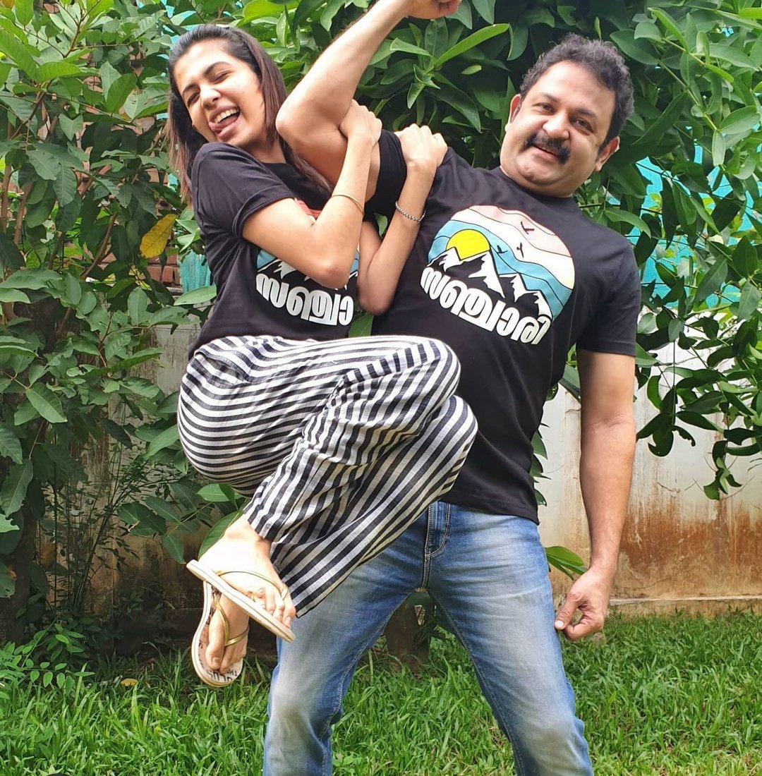 diyakrishna_'s tweet photo. Happy Father's Day Acha 💕👨‍👧
https://t.co/fcxAN4m5tr https://t.co/ZJhWlt6VNJ