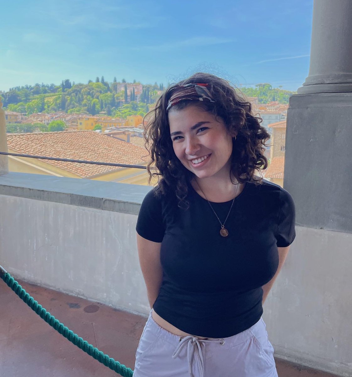 OSUGlobal's tweet photo. "@fritatosu Italian City program has to be one of my favorite experiences ever. Lucky that I was able to call Bologna my ‘home away from home,’ and see such a beautiful country with a great group of people," says Morgan, international studies major. #BuckeyesAbroad #ASCintheField https://t.co/bMBSY0miAk