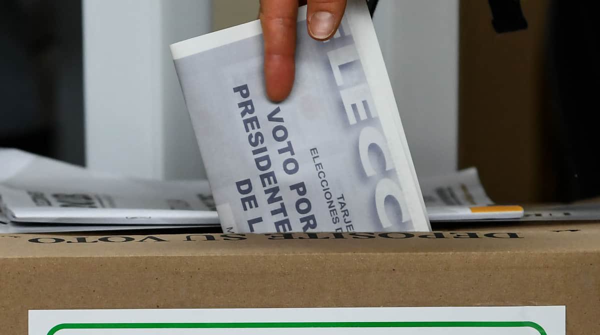 mauvillafanez's tweet photo. ¡HOY ES EL DÍA! 
Sal de tu casa a ejercer tu derecho al voto por conciencia y convicción.
Por amor a mi Colombia🇨🇴
¡Yo voto🗳! #EleccionesColombia2022 https://t.co/I9cn7RPZem