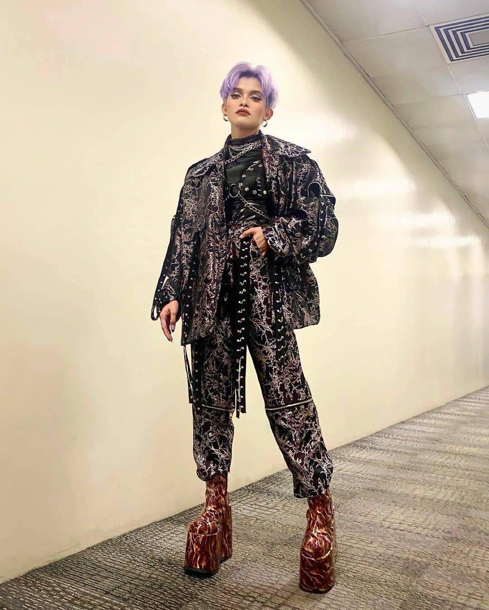 stankztandingan's tweet photo. Dashing looks earlier at #ASAPstrong @KZofficial ๐๐ธ https://t.co/gd33N2LK4Q