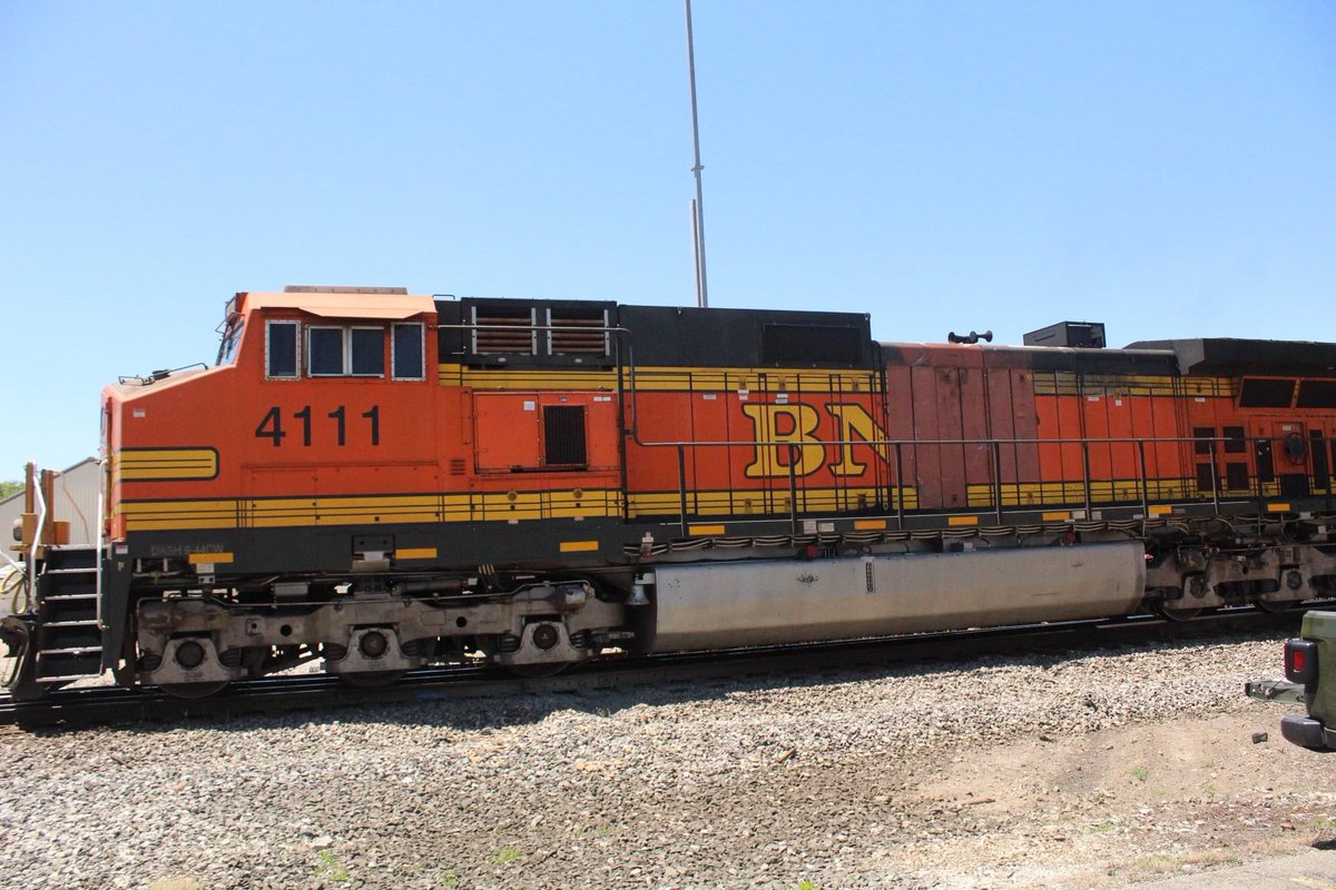 buckeye_and's tweet photo. Just some shots from Railfest in @CityofMuncie yesterday. #railfan #freightmovement #muncieindiana #railfest #norfolksouthern #trainspotting https://t.co/PCLX3akH1N