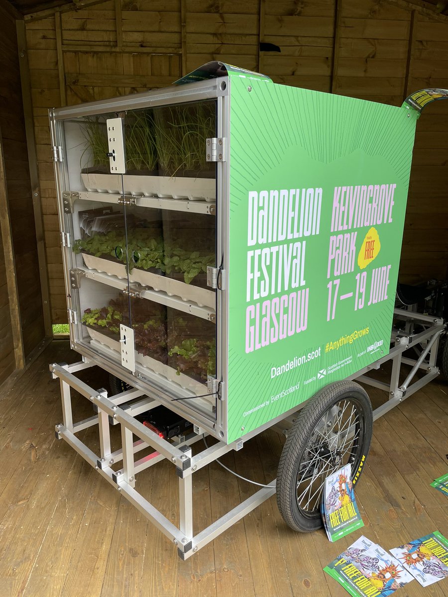 SBCLfS's tweet photo. 🤩👏👍🤩to everyone involved in #DandelionFestivalGlasgow #KelvingrovePark We look forward to schools &amp; communities across  @scotborders getting involved in the coming months @SBCEducation1 
#UNBOXED2022 #AnythingGrows @alchemyfilmarts @unboxed2022 @KSBScotland @DandelionScot https://t.co/ymduXbYEHA