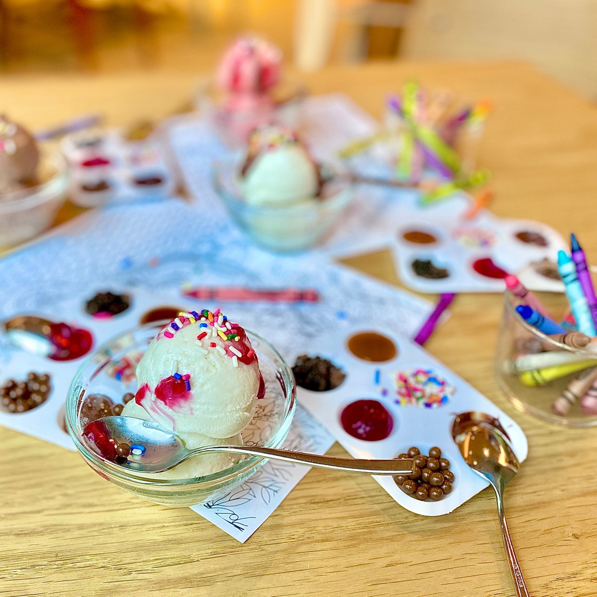 lacollina_dc's tweet image. Buona Festa del Papà! Dads, join us tonight for dinner with your little ones.

Save room for Gelato con Papà: decorate a bambini sundae with $1 from each benefiting @SMYALDMV #dcdads #festadelpapa