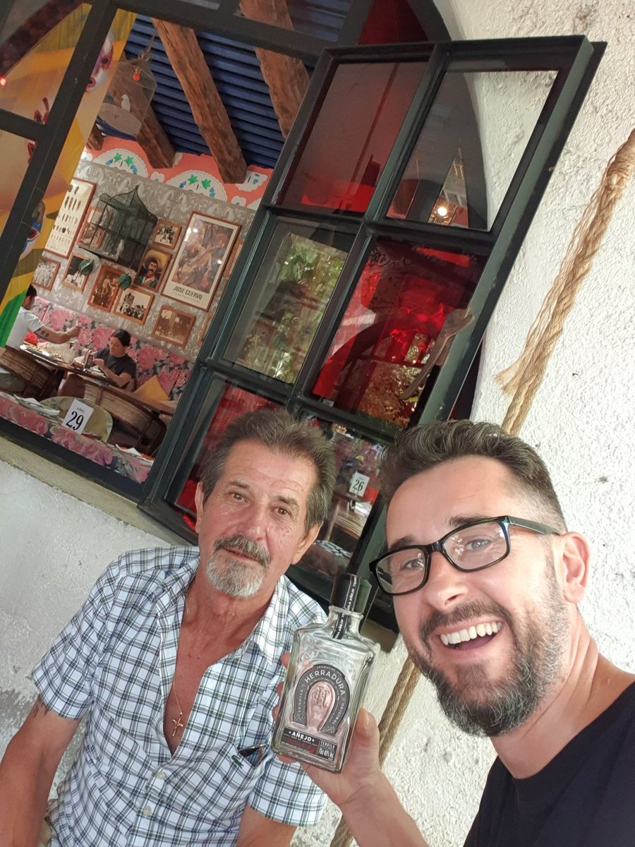 Poljonan tweet media