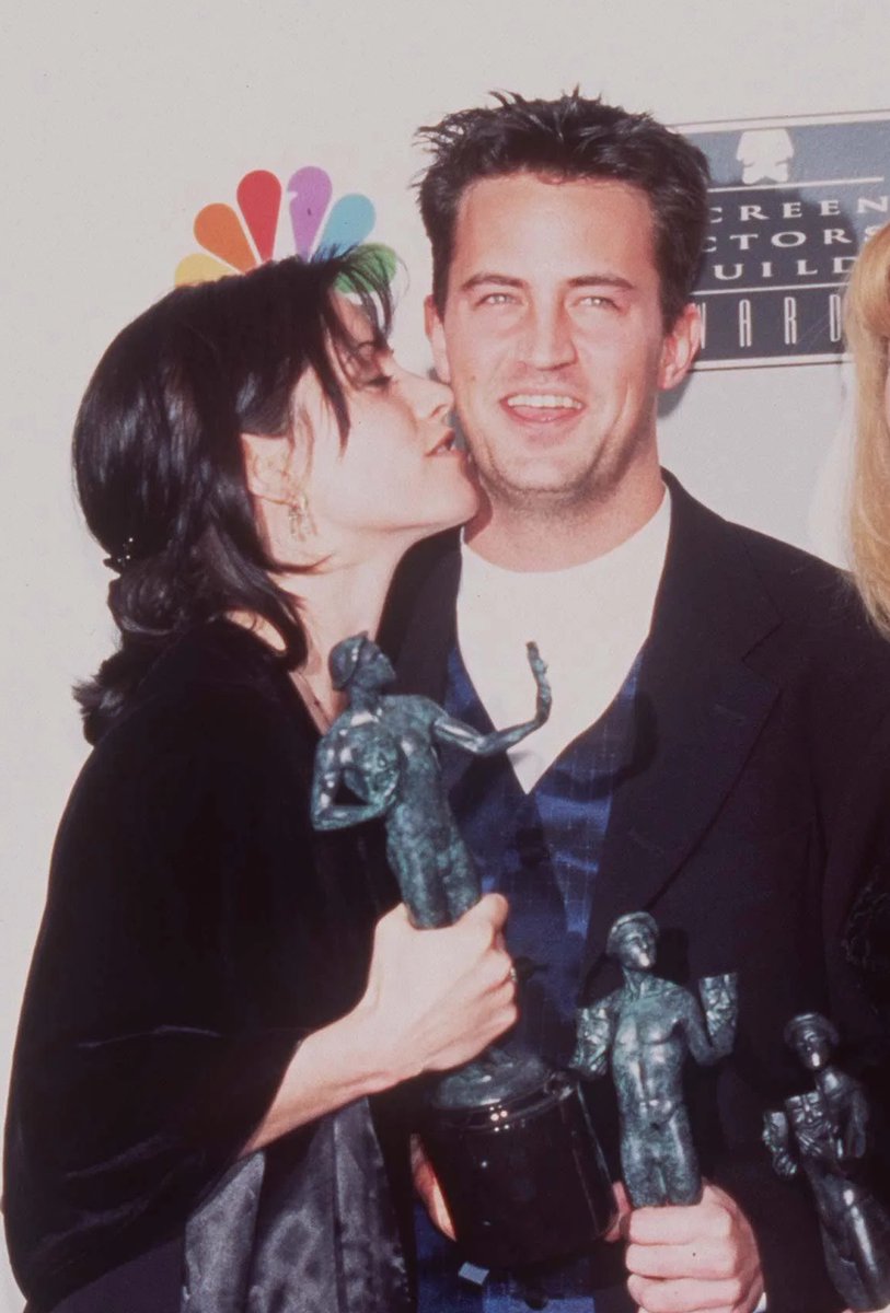Courteney Cox and Matthew Perry (1996)