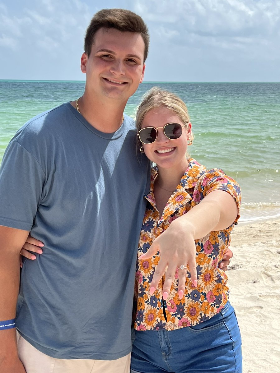Prymek_Mason's tweet photo. My forever best friend &amp; ✨fiancé✨ https://t.co/YM5nDTmZNf