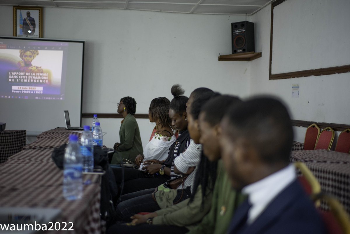 Hortensia_Org's tweet photo. Des jeunes de Goma, ce 18juin, réunis au tour de la thématique : " apport de la femme dans la dynamique de l'émergence, dans le processus de renaître ensemble", avec la présence du @RAJECOPOD,@Hortensia_Org, #aitidji #BeniteKabeza,#GloriaUshindi @AfriyanRdc, #Joycekipunga https://t.co/NEC8UEFYnR