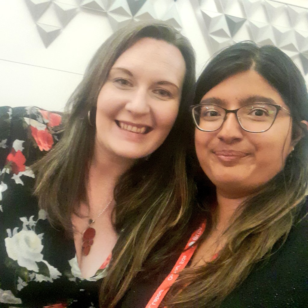 Lovely to see my @LGA_Labour mentor and awesome North West @LabourCllrs rep @CllrAmyCross this weekend at #LabLocal22!🌹