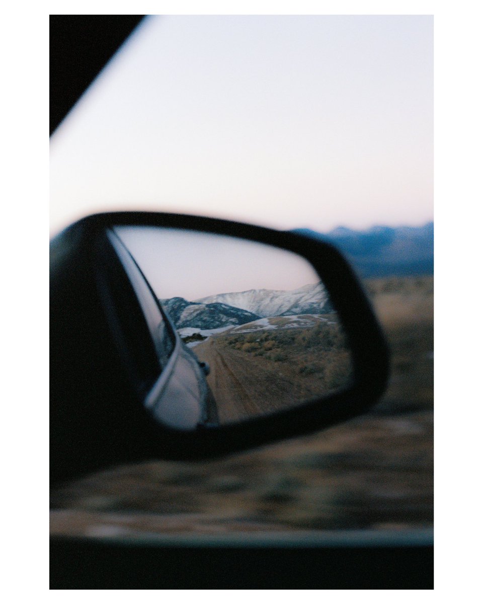 ryanadrift's tweet photo. Snowy Roadtrip Across Nevada on 35mm🎞 https://t.co/5AYa2mI3ba