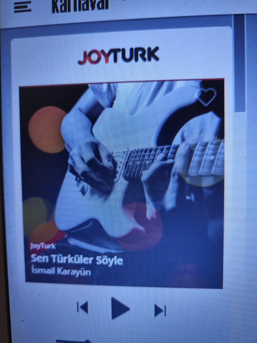 ismailkarayun's tweet photo. "Sen Türküler Söyle" artık her an radyoda karşınıza çıkıp sesimi size ulaştıracak 😊 Ben hala tüm kötülüğe karşı aşk için türküler, şarkılar söylemeye devam ediyorum. Şifam burada. Çok sevgimle 💜
@KadriKarahan 
@joyturk 
#sonerarıca 
#sentürkülersöyle 
#joytürkradyo https://t.co/KkGiS0mwaq