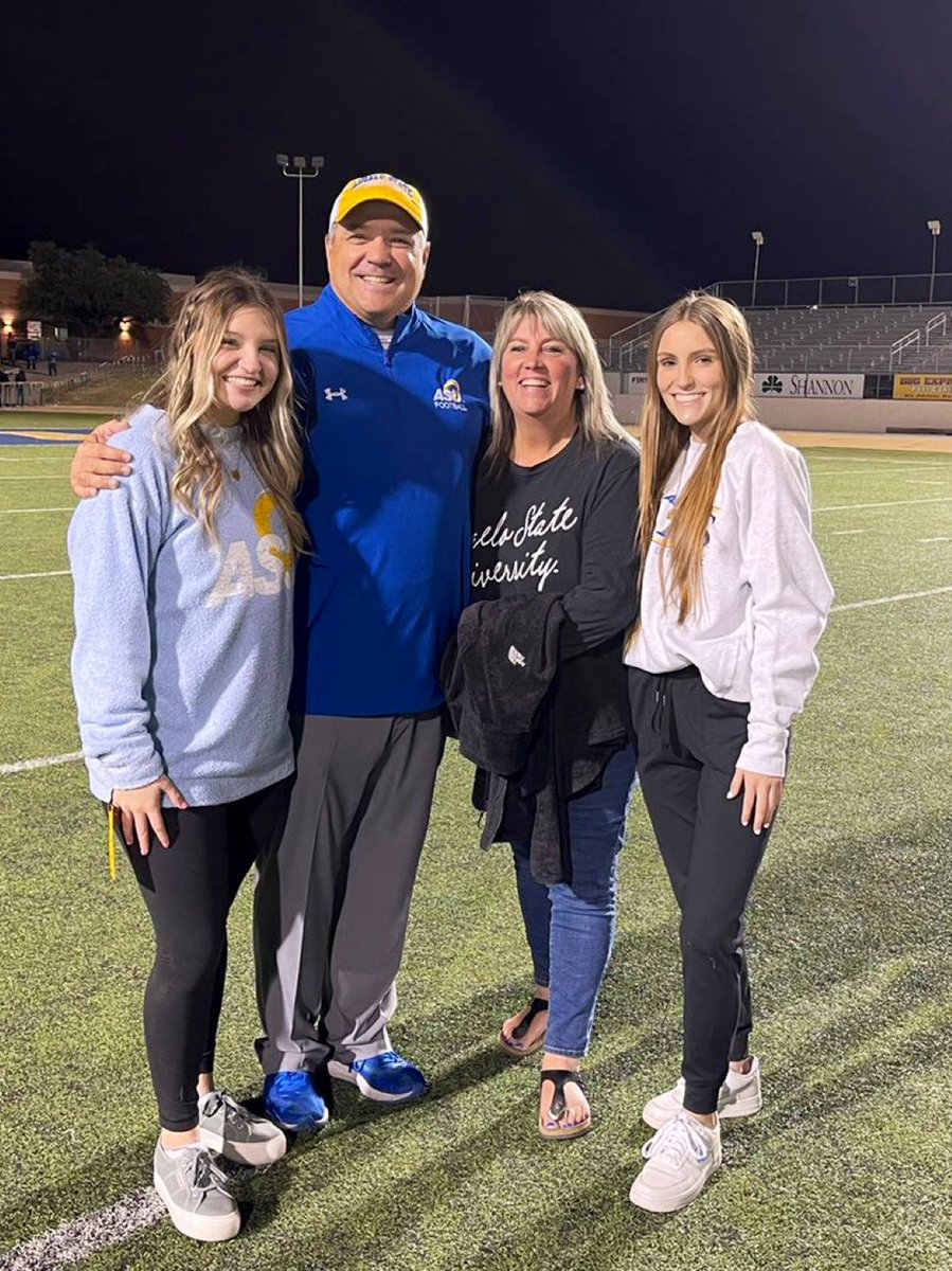 Jamee Girsch (@girschjamee) on Twitter photo Happy Fatherโs Day to the worldโs absolute best๐ค We love you beyond words! <a href="/JeffGirsch/">Jeff Girsch</a> <a href="/JillGirsch/">jill girsch</a> <a href="/erin_girsch/">Erin Girsch</a> & go rams! Happy Fatherโs Day to the worldโs absolute best๐ค We love you beyond words! <a href="/JeffGirsch/">Jeff Girsch</a> <a href="/JillGirsch/">jill girsch</a> <a href="/erin_girsch/">Erin Girsch</a> & go rams!