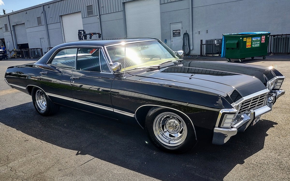 SammyMetallicar's tweet photo. Couldn't be more pleased with the quality of work by Next Level Detailing in Fort Myers.  Sammy looks absolutely amazing!  Ready for SPN Orlando Con next weekend!  #sammythemetallicar #supernatural #nextleveldetailing #spnorlando #metallicar #67impala https://t.co/9xYTcRbqn5