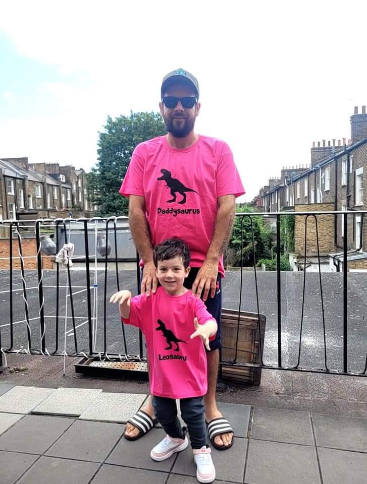 MerchBoyzLtd's tweet photo. Happy Father’s Day To Our First Hero’s! 🏆

Custom DADDYsaurus &amp; LEOsaurus T-Shirts made for a customer on his special day! 👕🦖

DM us 📥 or EMAIL us via sales@merchboyz.com

#merch #boyz #fathersday #dad #son #custom #tshirt #dinosaur #uk #clothing #matchingoutfits #gift https://t.co/BDOtDwkdI0