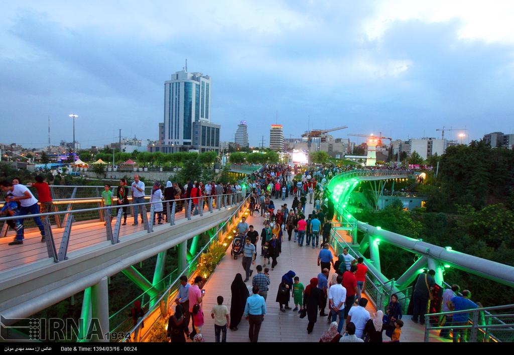 flokevikings's tweet photo. Nature bridge in Tehran province.
#Iran
#IranInReality https://t.co/UFCG6j33zN