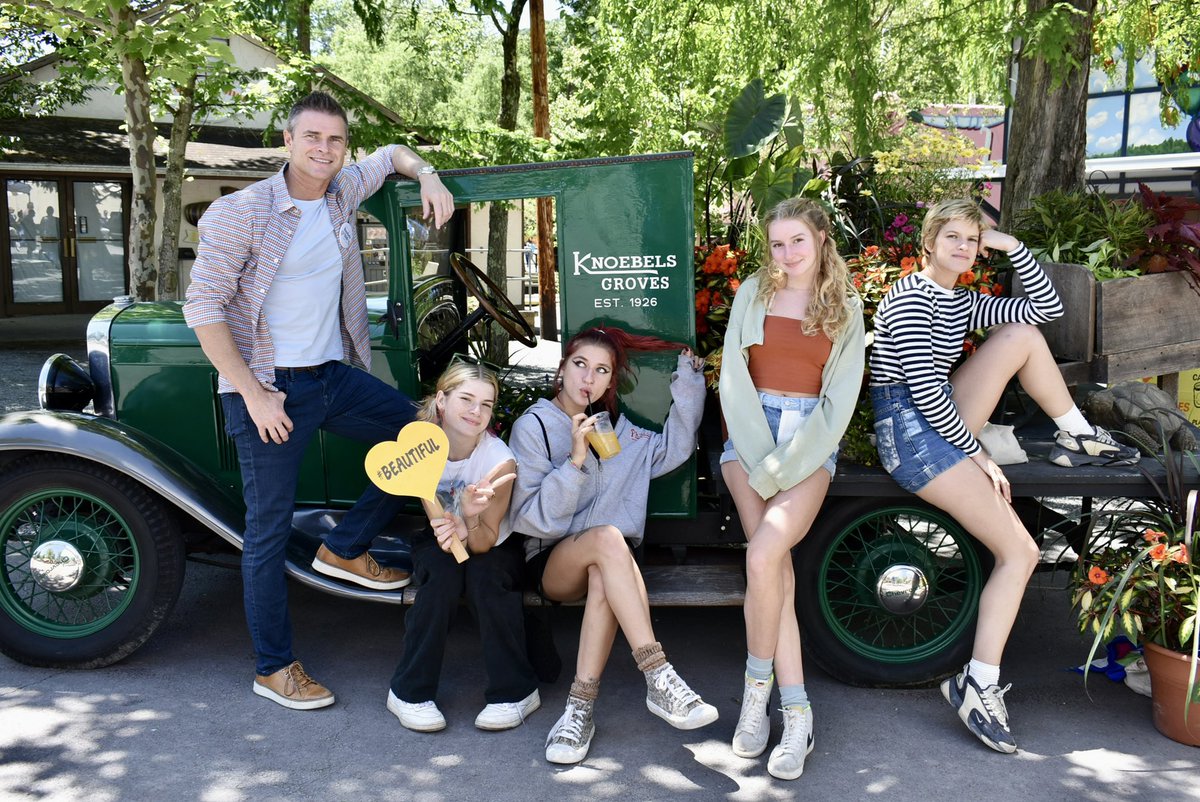 Mark Kochanowicz (@phillyactor) on Twitter photo Spending another great Fatherās Day with my daughters <a href="/knoebels/">Knoebels Amusement Resort</a> #FathersDay #Knoebels Spending another great Fatherās Day with my daughters <a href="/knoebels/">Knoebels Amusement Resort</a> #FathersDay #Knoebels