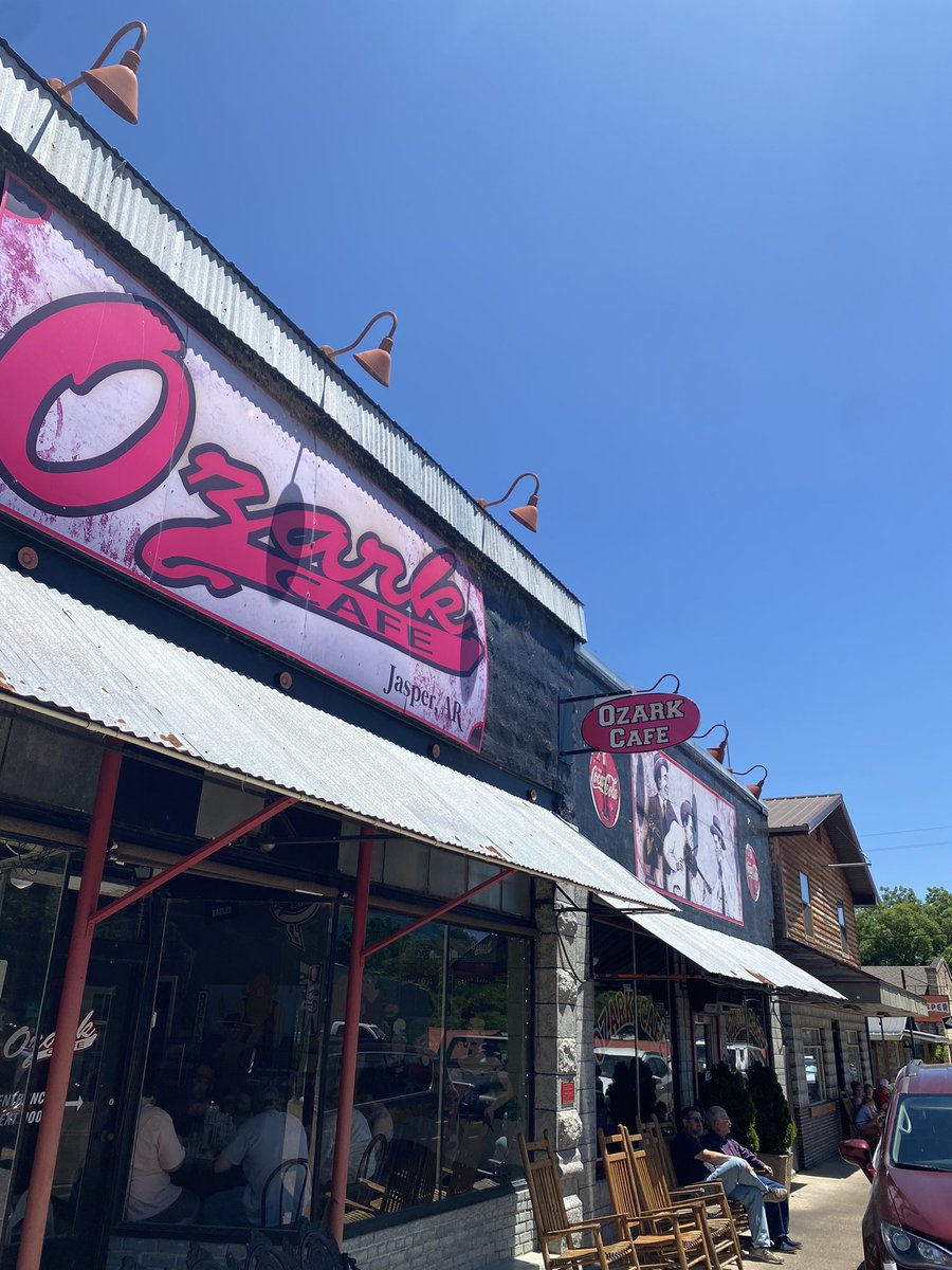 Lunch and music at Ozark Cafe.