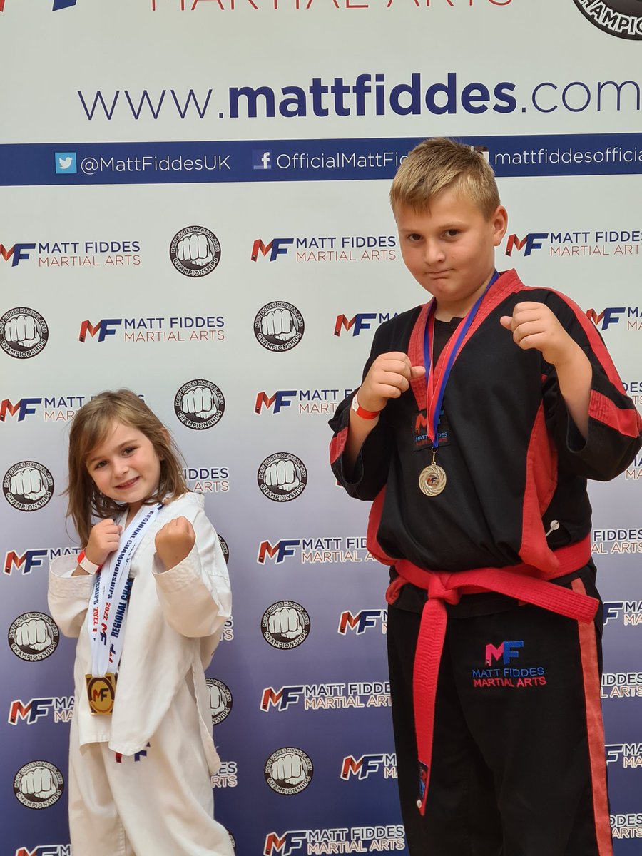 AlisonHewer's tweet photo. @CarlyHendry2 @BPooleStAnnes @IPStAnnes @MBrown_StAnnes
Successful day all round at the South West championship Bronze for James in his hand drills and Gold for Sparring, Harper bought home the medals too!! https://t.co/xdJXpy0kQX