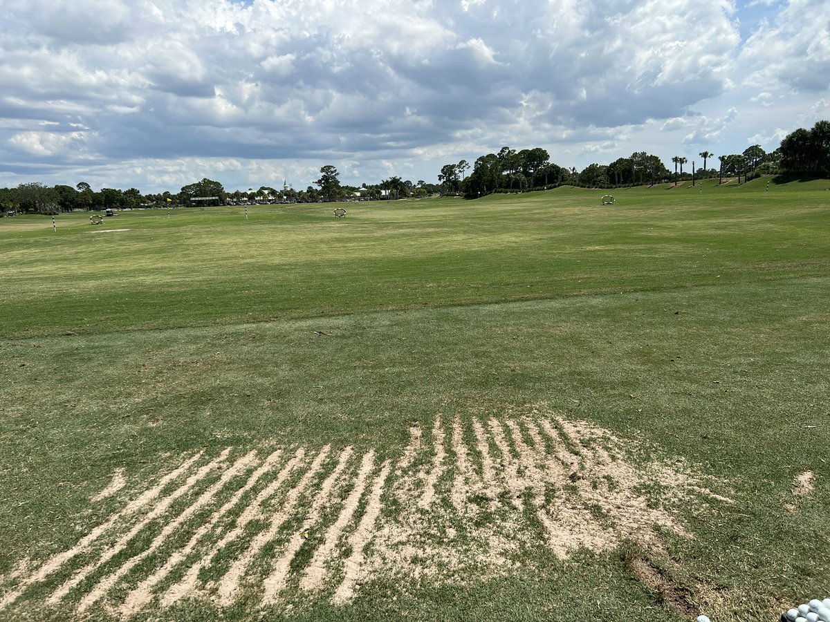 Tom_Taylor1421's tweet photo. If I didn’t know any better I’d say @shiftylou had himself a range session yesterday #DrivingRangePro https://t.co/ssCXfrhOd5