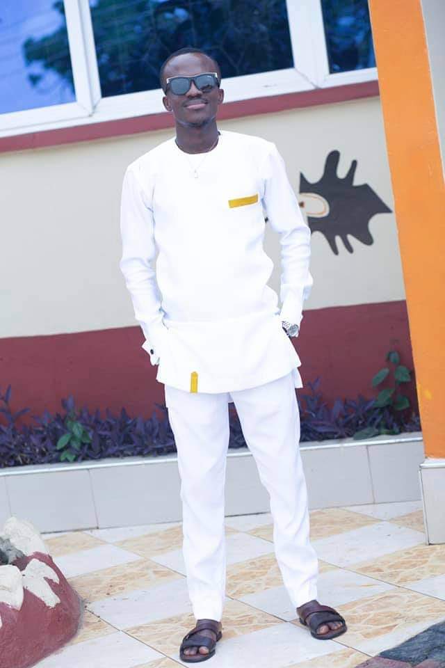 YawDiidi's tweet photo. Never look down to test the ground before taking your next step; only he who keeps his eye fixed on the far horizon will find the right road.😎😎 https://t.co/aGR11LHZ7d