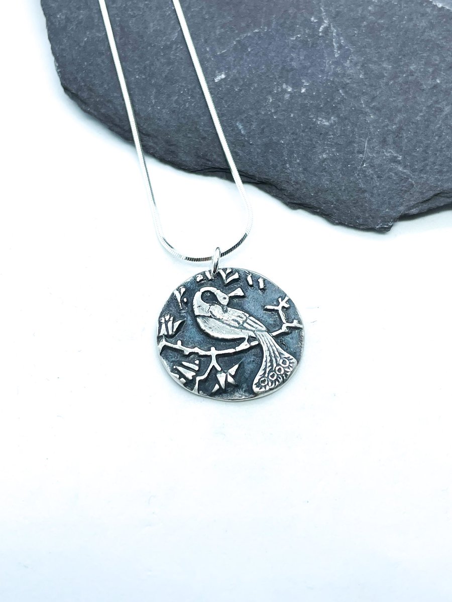 TheBeadedMagpie's tweet image. Something special for the bird lovers🦚
etsy.me/3tLDxLQ
#HandmadeHour #necklace #celebsforsmallbiz #handmade #ukmakers #giftideas