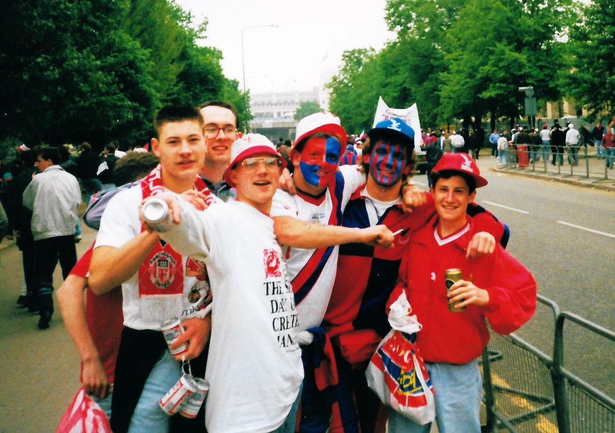 United Fan Culture Archive (@utdfanculture) on Twitter photo FA Cup Final Day, Wembley Way, London - 12 May 1990
Submitted by Ian Buxton
<a href="/IanBuxton07/">Ian Buxton</a>
"Here is a pic from Wembley Way on the 12th May 1990."
#wembley #facup #1990s #90s #90sfashion #nineties #documentaryphotography #manutd #mufc #unitedfanculturearchive #realchangemcr FA Cup Final Day, Wembley Way, London - 12 May 1990
Submitted by Ian Buxton
<a href="/IanBuxton07/">Ian Buxton</a>
"Here is a pic from Wembley Way on the 12th May 1990."
#wembley #facup #1990s #90s #90sfashion #nineties #documentaryphotography #manutd #mufc #unitedfanculturearchive #realchangemcr