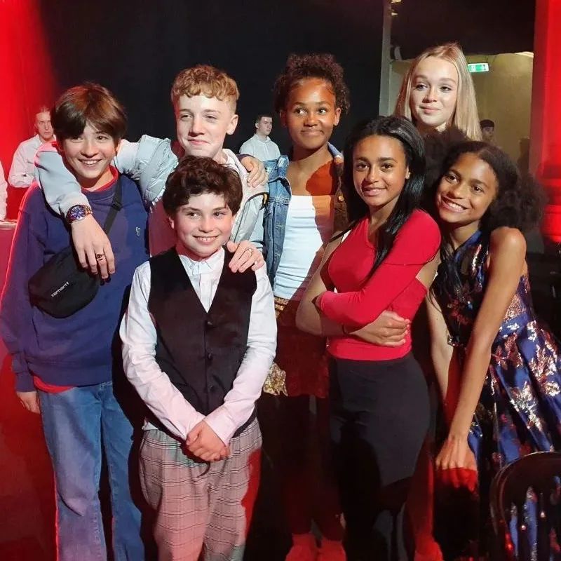 House of the Dragon Brasil on X: O elenco infantil de #HouseoftheDragon na  festa de encerramento da 1ª Temporada da série, ontem, em Londres 😍 Via  @emmadarcyhotd (Insta)  / X