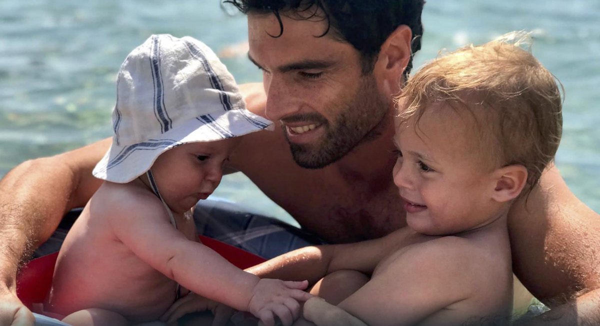 ATPTour_ES's tweet photo. Ese sentimiento ❤️🥺

#FathersDay | #DíaDelPadre https://t.co/XUUa8zUYbf