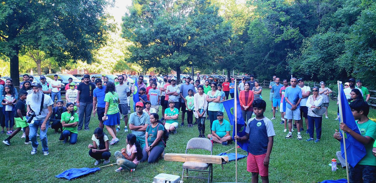 urvashi_mishra's tweet photo. Hundreds of Carolinians walked for #SaveSoil at the #ClantonPark #Charlotte #NC at 5K walkathon today.
@CLTgov @MeckCounty @SadhguruJV @cpsavesoil @IshaUSA @townofmatthews @wolfienthesneak @Barb_Bleiweis @SpecNews1CLT @wcnc @WellsFargo @KeepCharlotte https://t.co/rhdfe7pFgI