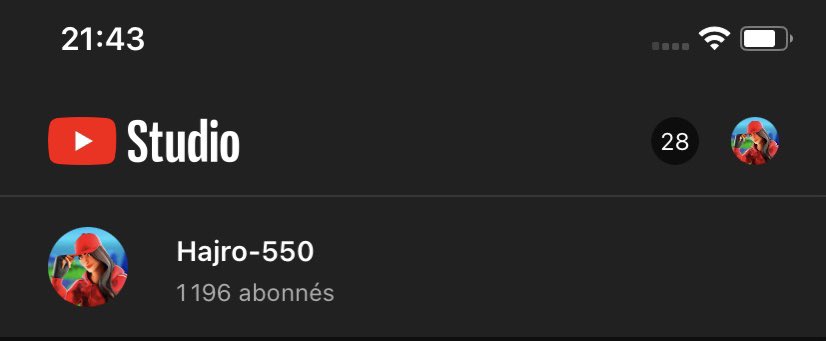 SYZAXOU's tweet image. Les mec il me manque encore 4 abo svp 😭   Avant les 1200 👀