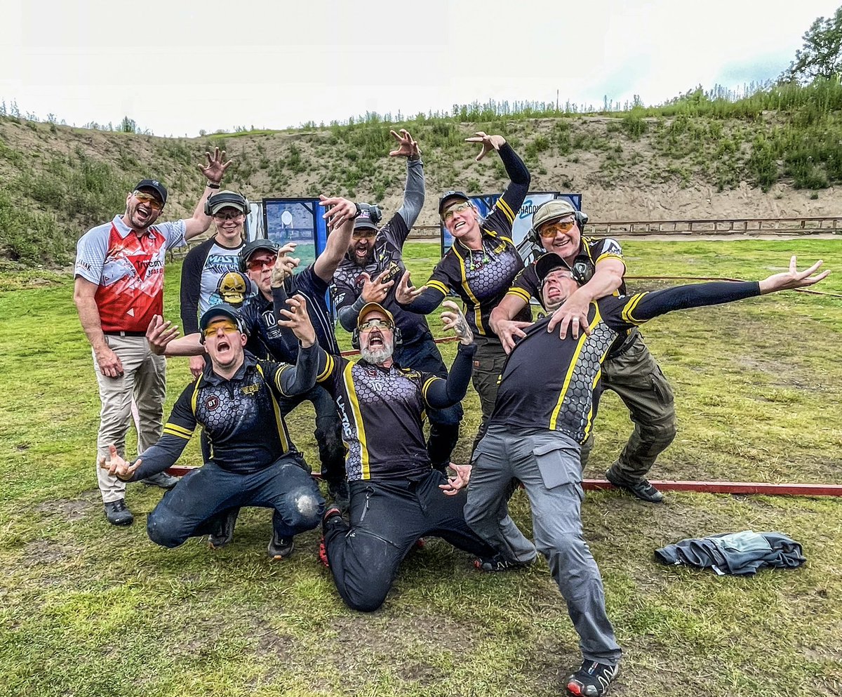 PiaClerte's tweet photo. Thanks to the best squad of crazy friends where Mikael brought home gold, André silver and Olle bronze. Amazing squad! 😁
#ipsc #sportskytte #zevtech #btindustries
#aimpoint #511tactical #elftmann #spuhr #proofresearch #topgunrifleteam #pewpew #dagensvapenbild #stoptheEUgunban https://t.co/TyXJjv5OFo