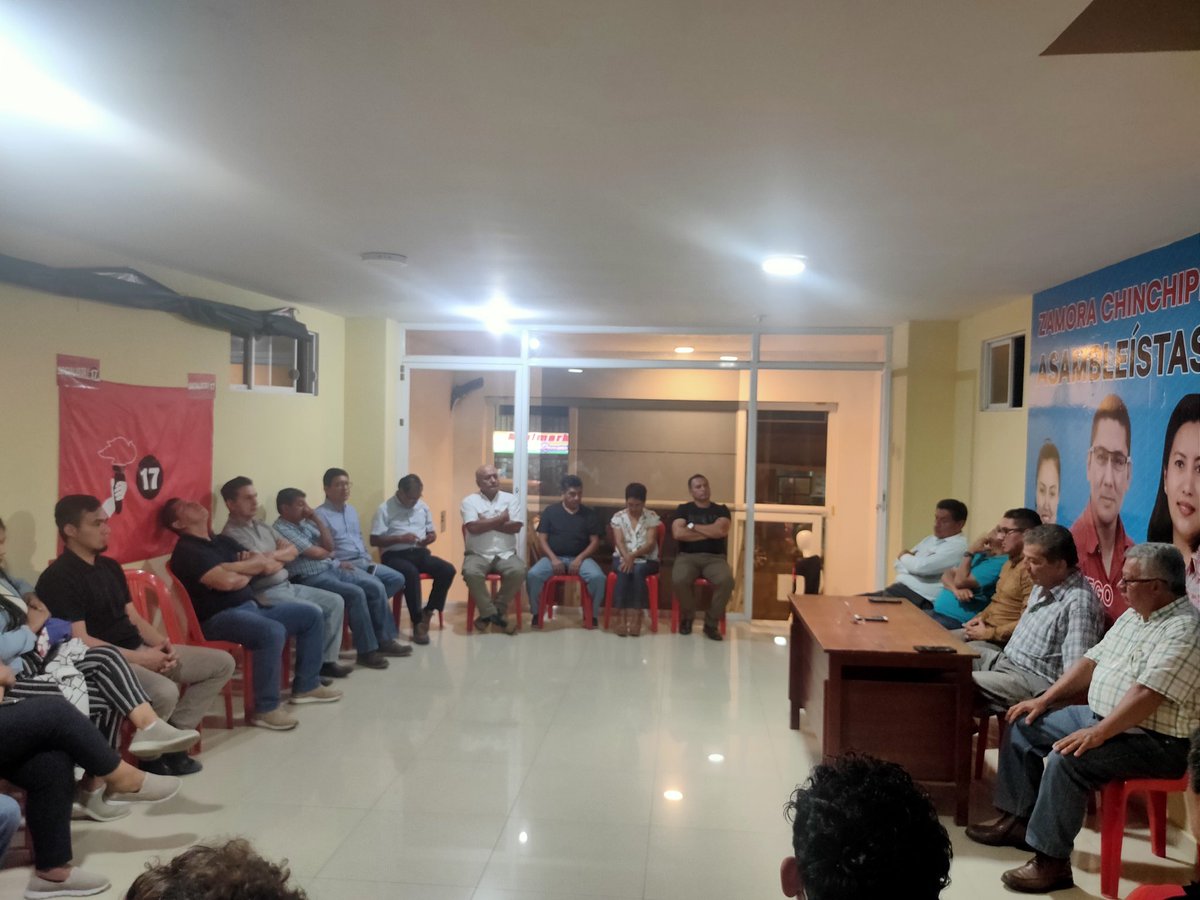 PSEcuatoriano's tweet photo. #Comunicado 🗣️ | Informamos sobre nuestro accionar político en miras a las elecciones 2023. Tenemos el respaldo de la provincia Zamora Chinchipe.

Seguimos adelante en unidad y lucha ✊🏾 

#PSENacional https://t.co/EPKg6nMBFc