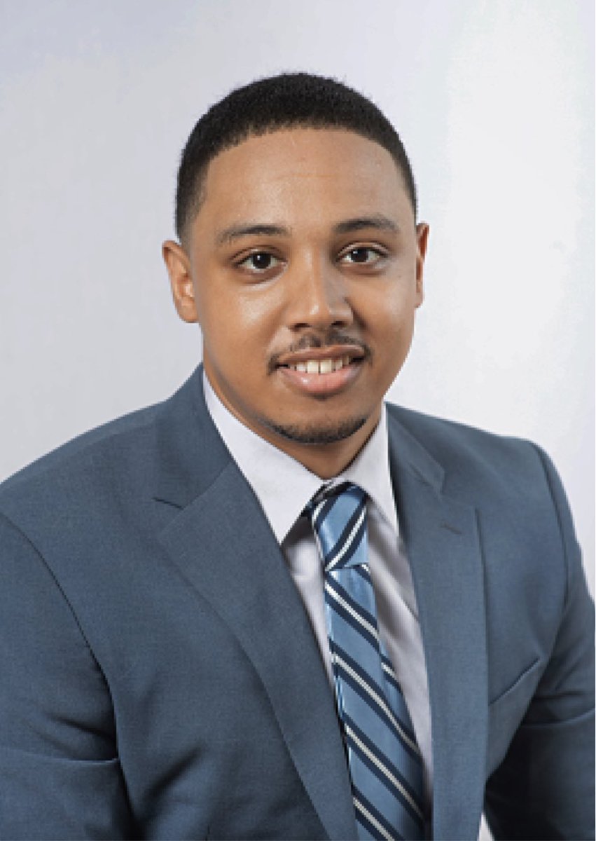 FrankTM_'s tweet photo. My #MedTwitter debut! My name is Frank and I am a rising M3 @QUmedicine. I am a #FirstGen student, interested in #EmergencyMedicine, #InternalMedicine, mentorship, patient advocacy, and health equity.  I look forward to being a part of this community and connecting with you all. https://t.co/uHxycnoBob