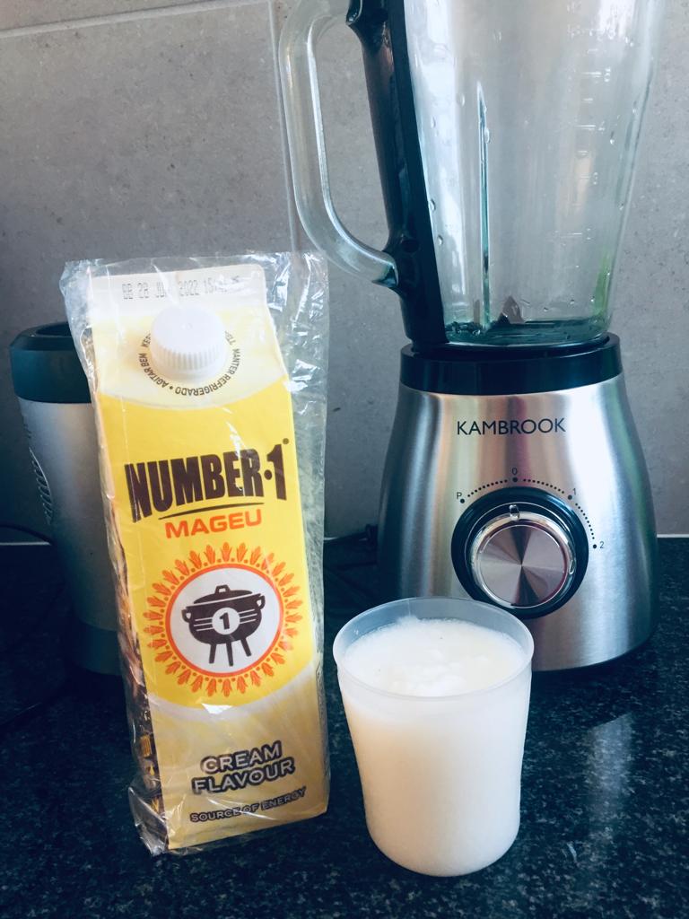 mhlangatpn's tweet photo. @tshepo185 asked if @MageuNumber1 is good to have for running.
I went a made alternative ways you can have mageu more nutritious for pre, post and during workout/race/training.
CC @Sevhic_
#SportsNutrition #NutritionForSports #FetchYourBody2022 #RunningWithTumiSole #Mageu https://t.co/CQ5txfLKf1