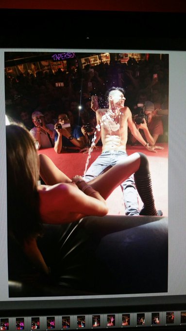 Es una pena no haber asistido este a&ntilde;o al @SALONEROTICOBCN   Estos si que fueron buenos shows..  P.D:<a class="tags" target="_blank" title="On Twitter" href="/?out=eyJ0eXAiOiJKV1QiLCJhbGciOiJIUzUxMiJ9.eyJpYXQiOjE3MTkzOTAxODQsImlzcyI6InR3cG9ybnN0YXJzLmNvbSIsIm5iZiI6MTcxOTM5MDE4NCwiZXhwIjoxNzUwOTI2MTg0LCJyZWRpcmVjdF91cmwiOiJodHRwczovL3R3aXR0ZXIuY29tL1NBTE9ORVJPVElDT0JDTiJ9.e8KvT0LNy1mLeJCS1CnXh4GvIHWNpl1Gt44OI-SwjlEcmJPpIb3tt3D4rC0b8v0G-OQgANYdflFdfEgIPQYUzg">@SALONEROTICOBCN</a>